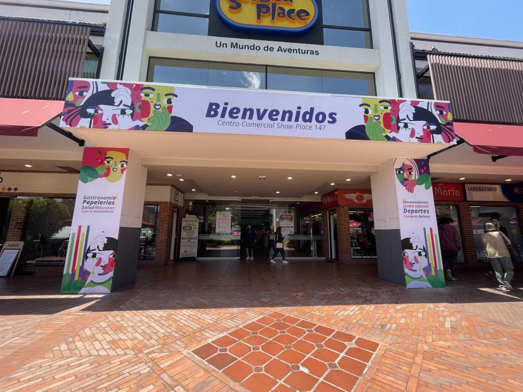 Centro Comercial Show Place