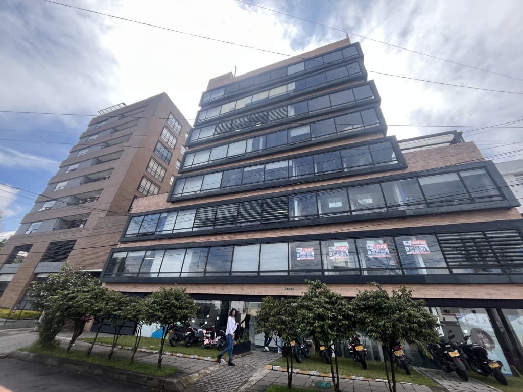 EDIFICIO EN BOGOTÁ